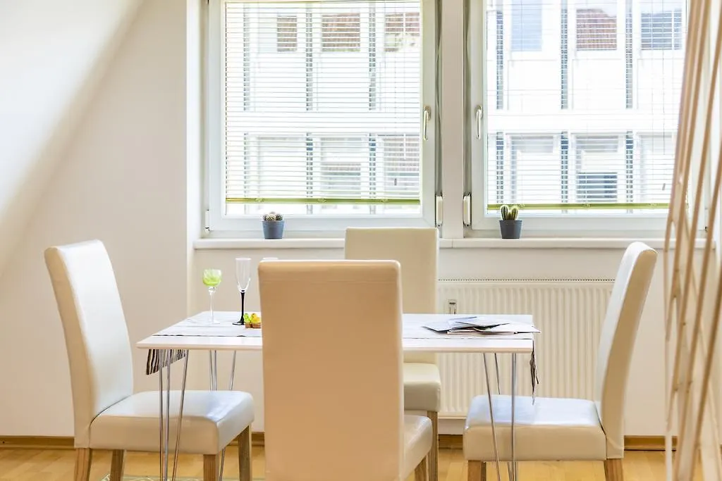 Maisonette Apartment Am Bahnhof - Adults Only Innsbruck Austria