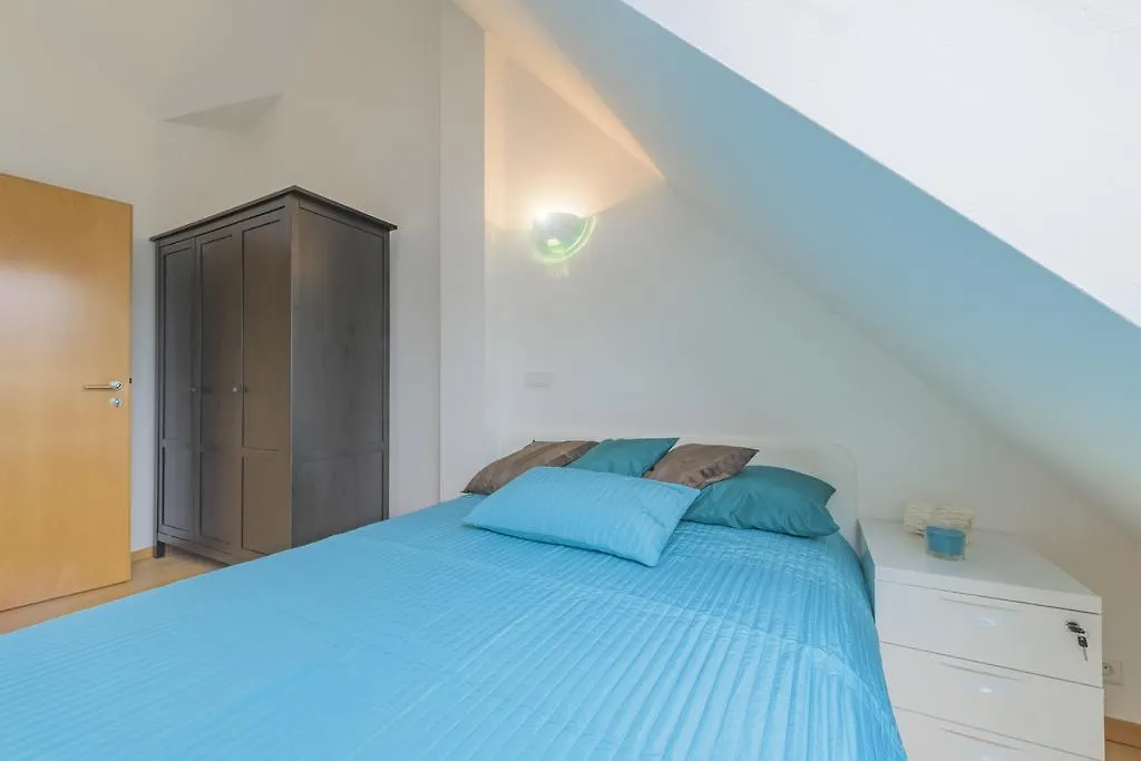 Maisonette Apartment Am Bahnhof - Adults Only Innsbruck Austria