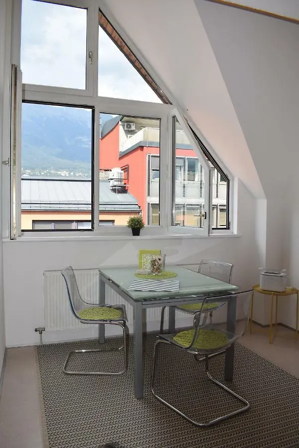Maisonette Apartment Am Bahnhof - Adults Only  Innsbruck